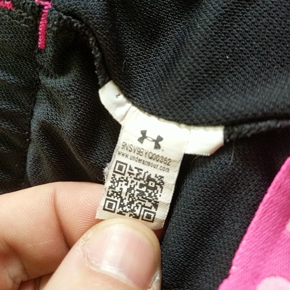Under Armour shorts black/pink medium - Picture 4 of 4